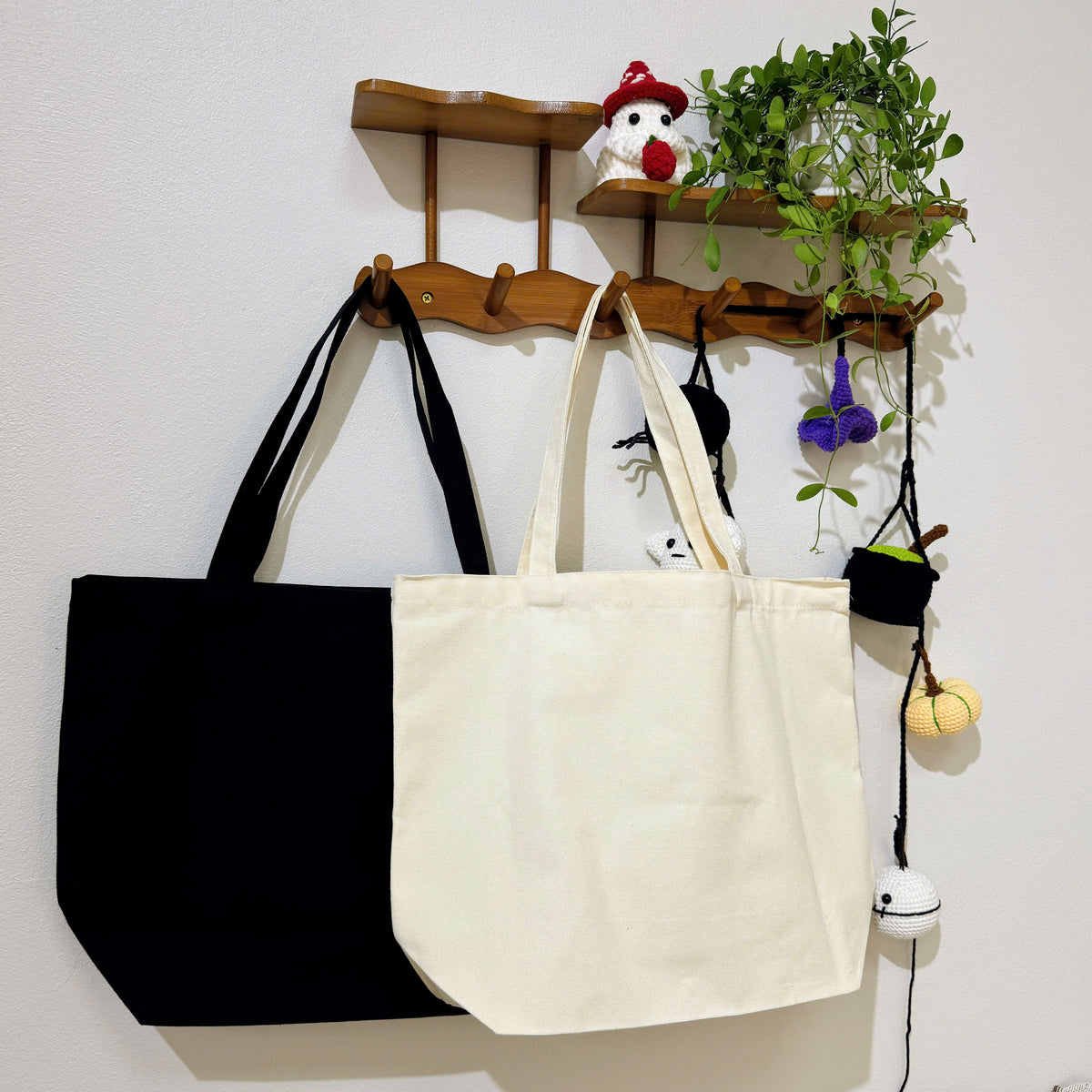 Spooky Mama Halloween Tote Bag, Trick or Treat Totes, Halloween Bags, Spooky Season